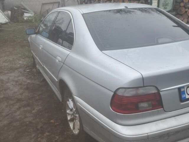 Серый БМВ 5 Серия, объемом двигателя 2 л и пробегом 45 тыс. км за 2000 $, фото 1 на Automoto.ua