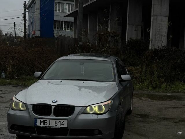 Серый БМВ 5 Серия, объемом двигателя 3 л и пробегом 3 тыс. км за 4400 $, фото 3 на Automoto.ua