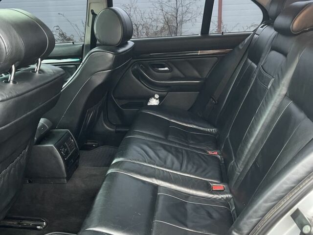 Сірий БМВ 5 Серія, об'ємом двигуна 2.5 л та пробігом 330 тис. км за 5800 $, фото 3 на Automoto.ua