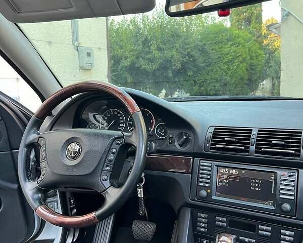 Сірий БМВ 5 Серія, об'ємом двигуна 2.5 л та пробігом 416 тис. км за 7250 $, фото 13 на Automoto.ua