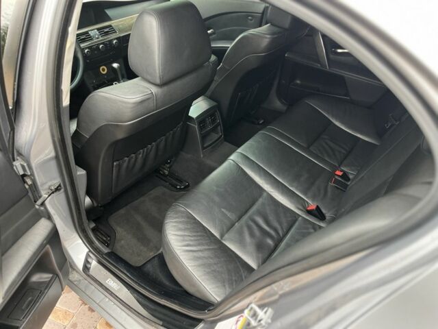 Сірий БМВ 5 Серія, об'ємом двигуна 3 л та пробігом 130 тис. км за 4700 $, фото 5 на Automoto.ua