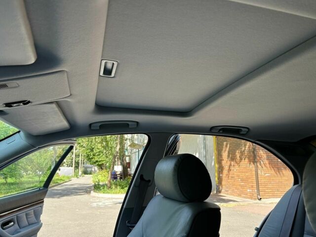 Серый БМВ 5 Серия, объемом двигателя 2.5 л и пробегом 322 тыс. км за 6500 $, фото 9 на Automoto.ua