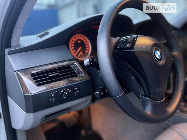 Серый БМВ 5 Серия, объемом двигателя 2.2 л и пробегом 410 тыс. км за 7850 $, фото 10 на Automoto.ua