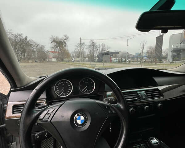 Сірий БМВ 5 Серія, об'ємом двигуна 3 л та пробігом 333 тис. км за 7500 $, фото 14 на Automoto.ua