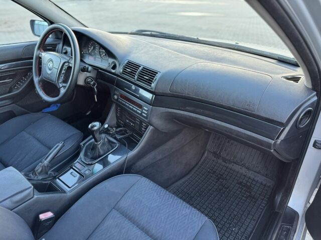 Сірий БМВ 5 Серія, об'ємом двигуна 2 л та пробігом 334 тис. км за 2650 $, фото 17 на Automoto.ua