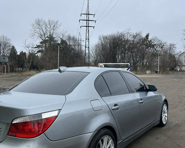 Сірий БМВ 5 Серія, об'ємом двигуна 3 л та пробігом 333 тис. км за 7500 $, фото 2 на Automoto.ua