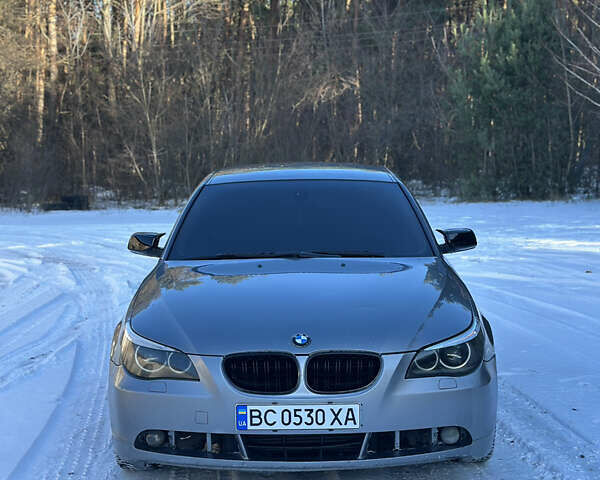 Серый БМВ 5 Серия, объемом двигателя 3 л и пробегом 350 тыс. км за 7399 $, фото 1 на Automoto.ua