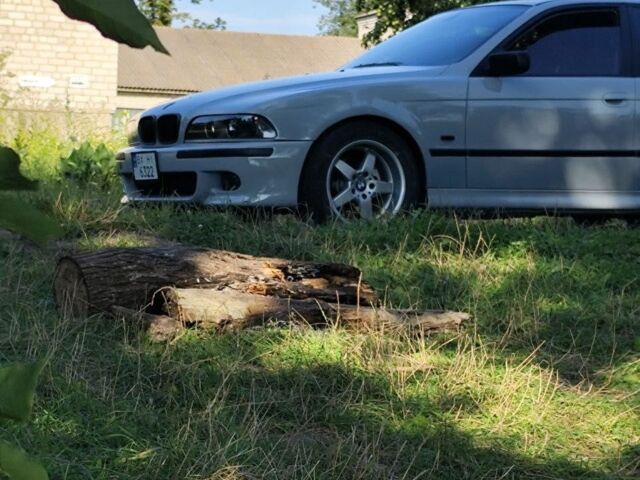 Серый БМВ 5 Серия, объемом двигателя 2.5 л и пробегом 500 тыс. км за 5500 $, фото 8 на Automoto.ua