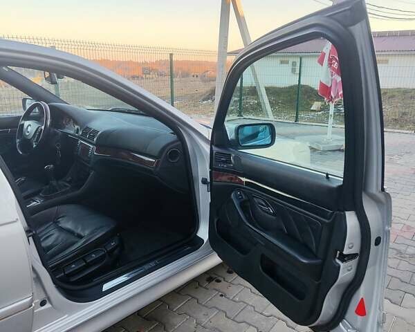 Серый БМВ 5 Серия, объемом двигателя 2.5 л и пробегом 320 тыс. км за 4000 $, фото 2 на Automoto.ua