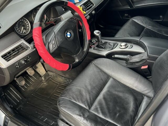 Серый БМВ 5 Серия, объемом двигателя 3 л и пробегом 320 тыс. км за 7600 $, фото 4 на Automoto.ua