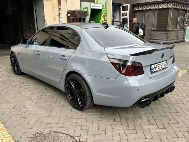 Сірий БМВ 5 Серія, об'ємом двигуна 3 л та пробігом 250 тис. км за 10000 $, фото 1 на Automoto.ua