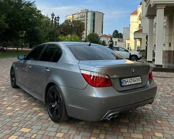 Серый БМВ 5 Серия, объемом двигателя 4.4 л и пробегом 260 тыс. км за 9500 $, фото 4 на Automoto.ua