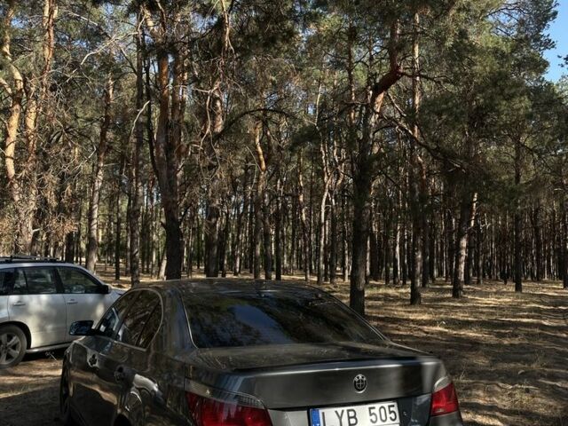 Серый БМВ 5 Серия, объемом двигателя 2.5 л и пробегом 380 тыс. км за 4700 $, фото 4 на Automoto.ua