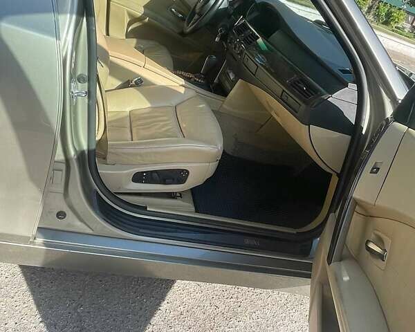 Серый БМВ 5 Серия, объемом двигателя 3 л и пробегом 330 тыс. км за 7000 $, фото 13 на Automoto.ua