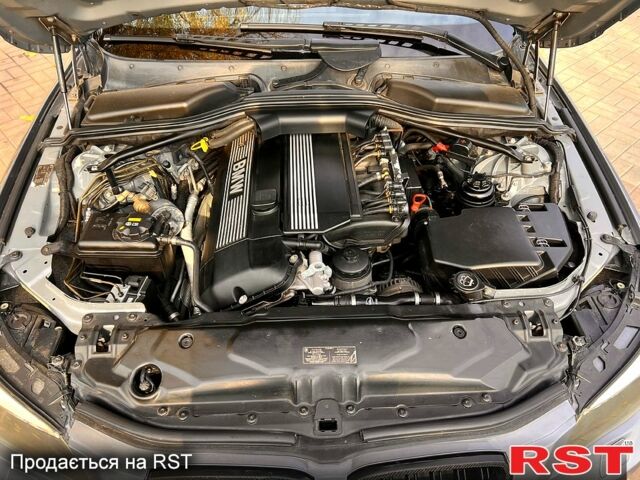 Серый БМВ 5 Серия, объемом двигателя 3 л и пробегом 245 тыс. км за 8500 $, фото 9 на Automoto.ua