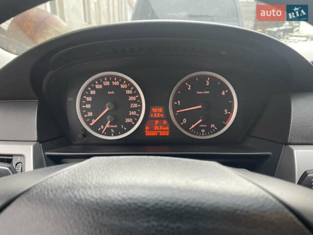 Серый БМВ 5 Серия, объемом двигателя 2.5 л и пробегом 234 тыс. км за 10000 $, фото 9 на Automoto.ua