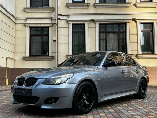 Серый БМВ 5 Серия, объемом двигателя 4.5 л и пробегом 260 тыс. км за 9500 $, фото 1 на Automoto.ua