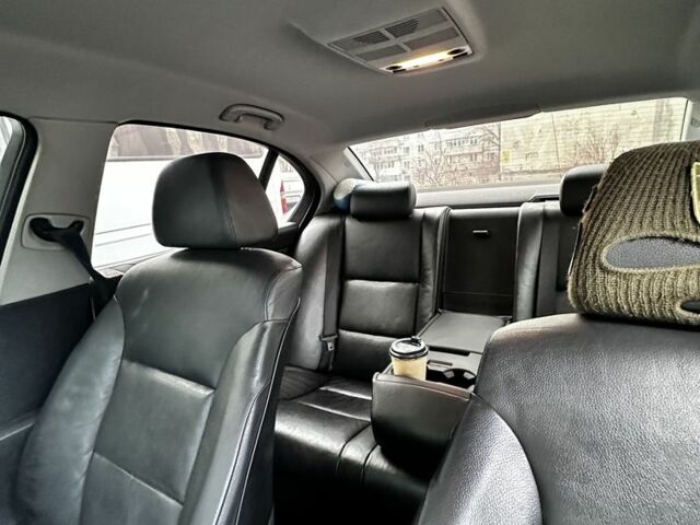 Серый БМВ 5 Серия, объемом двигателя 4.4 л и пробегом 318 тыс. км за 9999 $, фото 15 на Automoto.ua