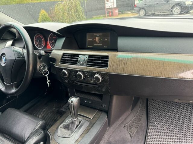 Серый БМВ 5 Серия, объемом двигателя 2.2 л и пробегом 295 тыс. км за 5900 $, фото 11 на Automoto.ua