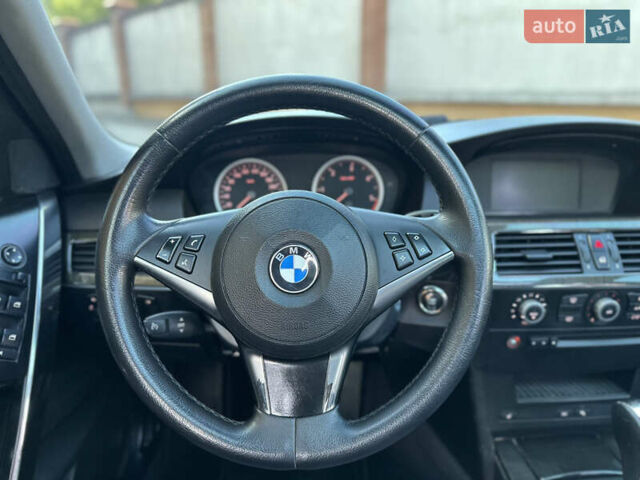 Серый БМВ 5 Серия, объемом двигателя 3 л и пробегом 297 тыс. км за 11000 $, фото 25 на Automoto.ua