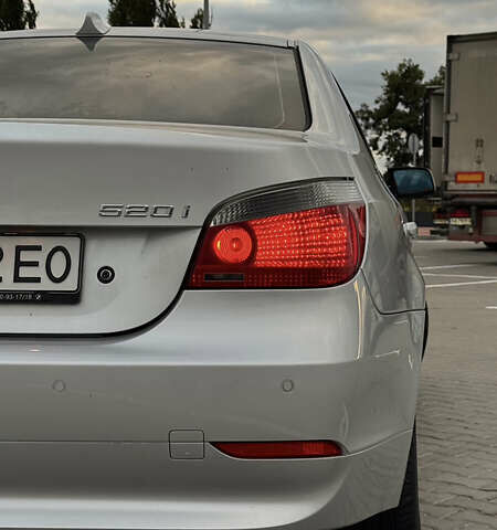 Серый БМВ 5 Серия, объемом двигателя 2 л и пробегом 111 тыс. км за 8700 $, фото 4 на Automoto.ua