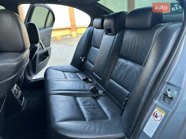 Серый БМВ 5 Серия, объемом двигателя 3 л и пробегом 297 тыс. км за 11000 $, фото 20 на Automoto.ua