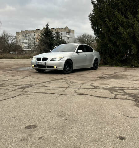 Серый БМВ 5 Серия, объемом двигателя 2.99 л и пробегом 300 тыс. км за 9000 $, фото 3 на Automoto.ua