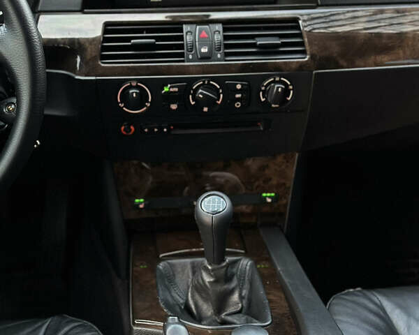 Серый БМВ 5 Серия, объемом двигателя 2.2 л и пробегом 302 тыс. км за 6600 $, фото 13 на Automoto.ua