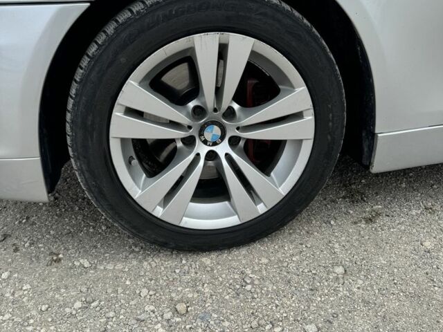 Серый БМВ 5 Серия, объемом двигателя 2.2 л и пробегом 295 тыс. км за 5900 $, фото 5 на Automoto.ua