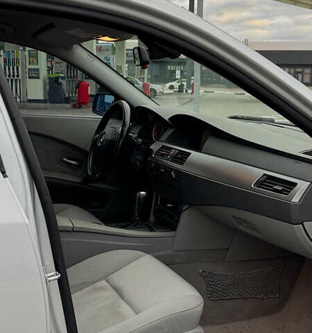 Серый БМВ 5 Серия, объемом двигателя 2 л и пробегом 111 тыс. км за 8700 $, фото 16 на Automoto.ua