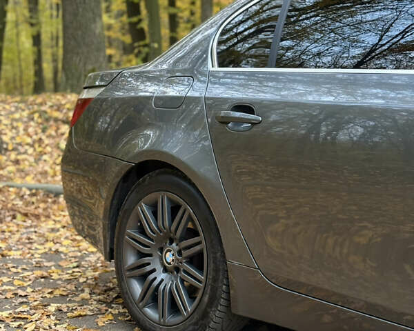 Серый БМВ 5 Серия, объемом двигателя 2.5 л и пробегом 336 тыс. км за 7500 $, фото 6 на Automoto.ua