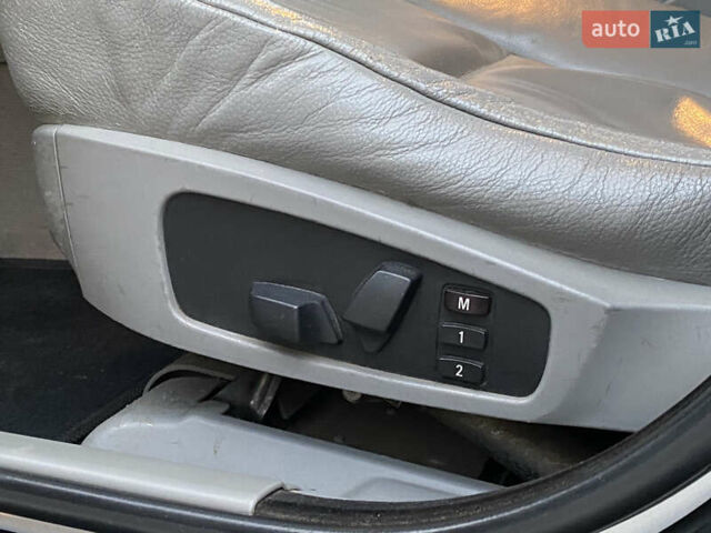 Серый БМВ 5 Серия, объемом двигателя 3 л и пробегом 338 тыс. км за 8100 $, фото 17 на Automoto.ua