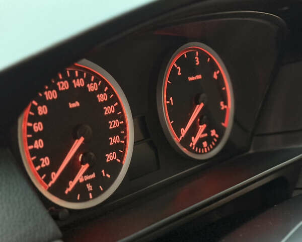 Серый БМВ 5 Серия, объемом двигателя 2.5 л и пробегом 336 тыс. км за 7750 $, фото 29 на Automoto.ua