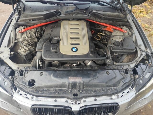 Серый БМВ 5 Серия, объемом двигателя 3 л и пробегом 387 тыс. км за 6400 $, фото 7 на Automoto.ua