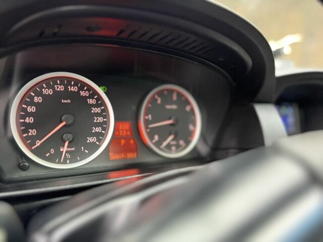 Серый БМВ 5 Серия, объемом двигателя 2.5 л и пробегом 287 тыс. км за 4400 $, фото 13 на Automoto.ua