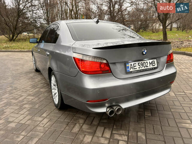 Серый БМВ 5 Серия, объемом двигателя 3 л и пробегом 245 тыс. км за 8400 $, фото 2 на Automoto.ua