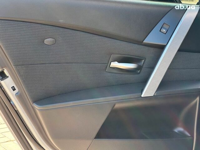 Серый БМВ 5 Серия, объемом двигателя 2.5 л и пробегом 201 тыс. км за 8490 $, фото 15 на Automoto.ua