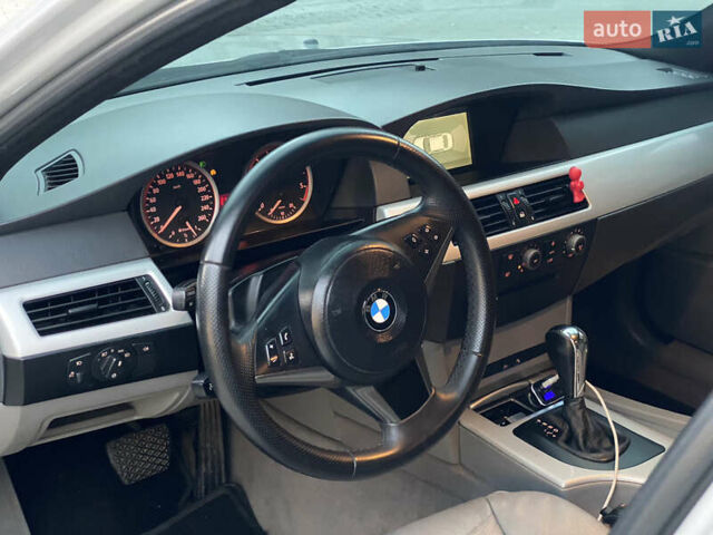 Серый БМВ 5 Серия, объемом двигателя 3 л и пробегом 338 тыс. км за 8100 $, фото 16 на Automoto.ua