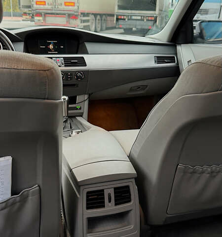 Серый БМВ 5 Серия, объемом двигателя 2 л и пробегом 111 тыс. км за 8700 $, фото 14 на Automoto.ua