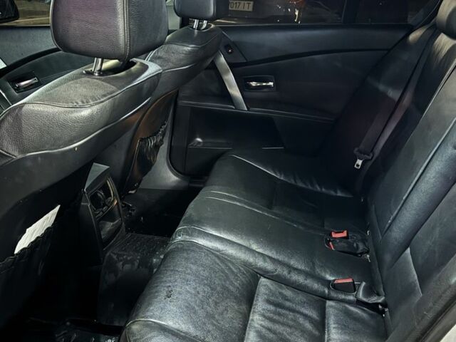 Серый БМВ 5 Серия, объемом двигателя 3 л и пробегом 300 тыс. км за 4500 $, фото 10 на Automoto.ua