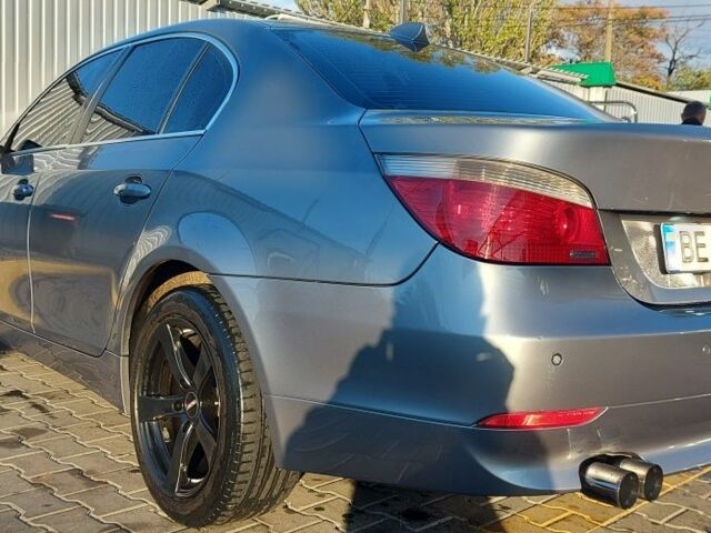 БМВ 5 Серия 2004 в Николаеве на Automoto.ua Серый БМВ 5 Серия, объемом двигателя 2.2 л и пробегом 380 тыс. км за 5900 $, фото 6 на Automoto.ua