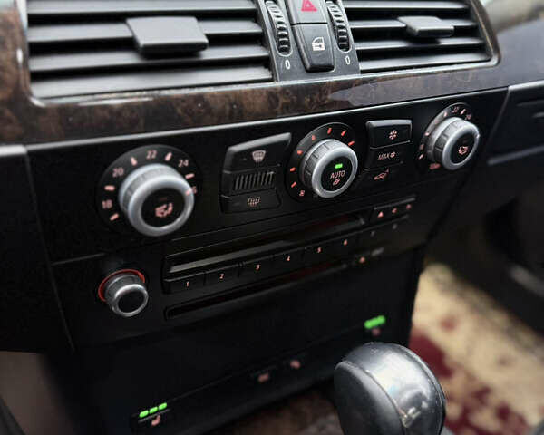 Сірий БМВ 5 Серія, об'ємом двигуна 2.99 л та пробігом 397 тис. км за 10500 $, фото 23 на Automoto.ua