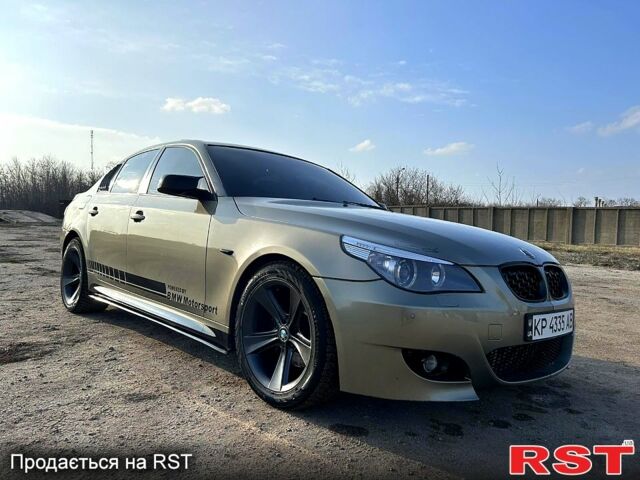 Серый БМВ 5 Серия, объемом двигателя 3 л и пробегом 0 тыс. км за 13000 $, фото 1 на Automoto.ua