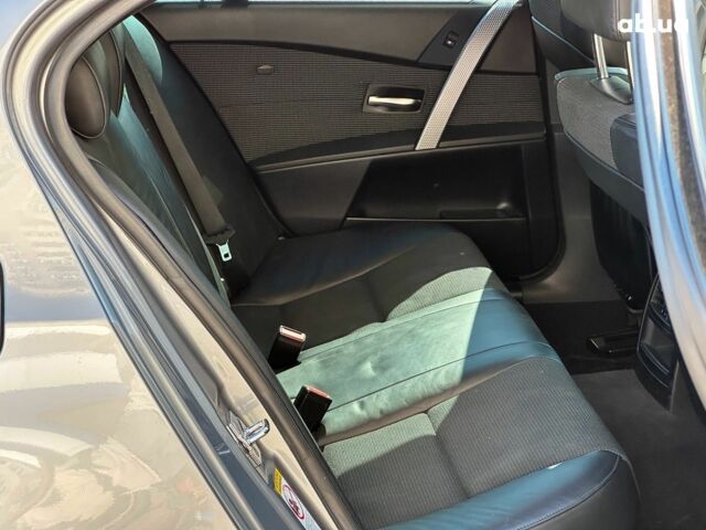 Серый БМВ 5 Серия, объемом двигателя 2.5 л и пробегом 201 тыс. км за 8490 $, фото 16 на Automoto.ua