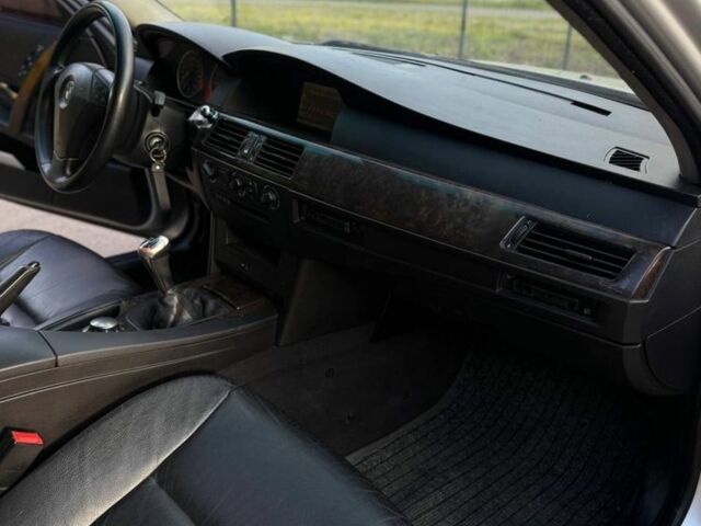 Серый БМВ 5 Серия, объемом двигателя 3 л и пробегом 350 тыс. км за 5700 $, фото 8 на Automoto.ua