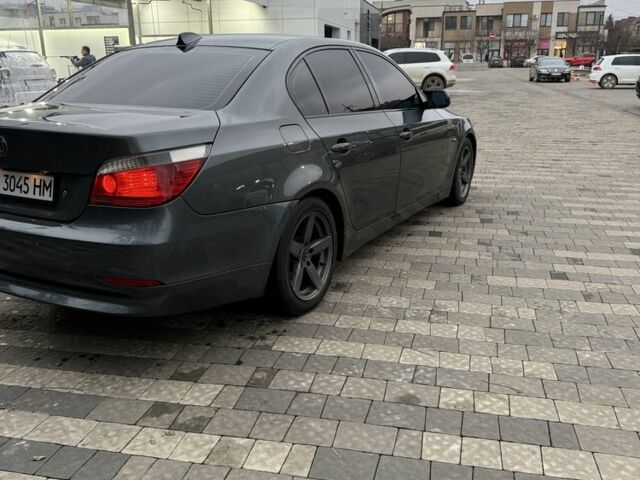 Серый БМВ 5 Серия, объемом двигателя 2.5 л и пробегом 400 тыс. км за 6800 $, фото 1 на Automoto.ua