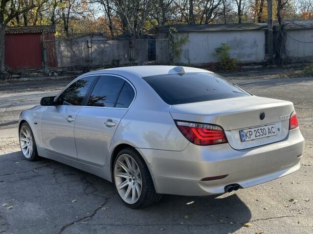 БМВ 5 Серия 2004 в Запорожье на Automoto.ua Серый БМВ 5 Серия, объемом двигателя 0 л и пробегом 355 тыс. км за 9600 $, фото 5 на Automoto.ua
