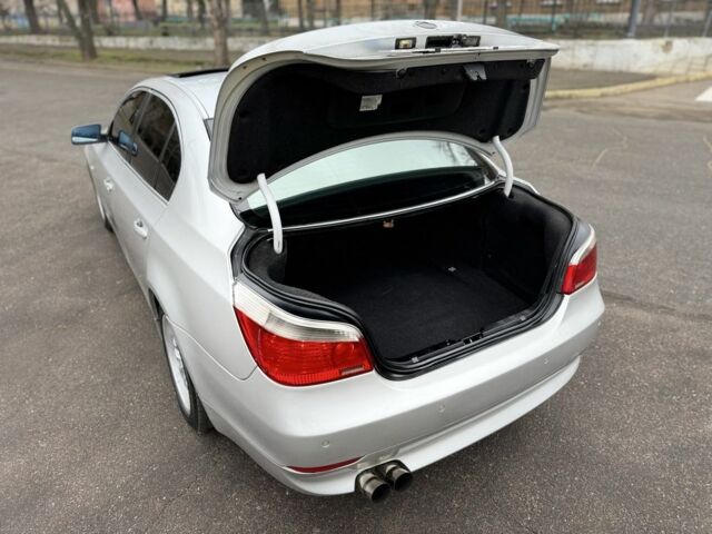 Серый БМВ 5 Серия, объемом двигателя 2.5 л и пробегом 287 тыс. км за 4400 $, фото 7 на Automoto.ua