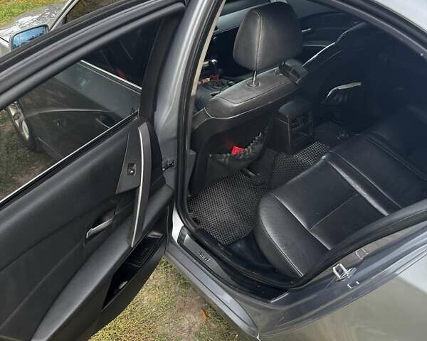 Серый БМВ 5 Серия, объемом двигателя 3 л и пробегом 510 тыс. км за 7300 $, фото 14 на Automoto.ua