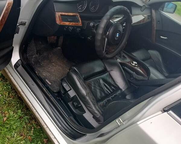 Серый БМВ 5 Серия, объемом двигателя 2.49 л и пробегом 334 тыс. км за 7800 $, фото 7 на Automoto.ua